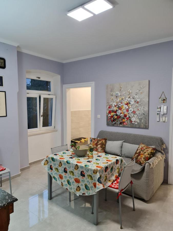 לובראן Villa Jure - Apartment Mirjana מראה חיצוני תמונה